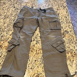 Men's Matchstick Cargo Pants in sage green Size L/32